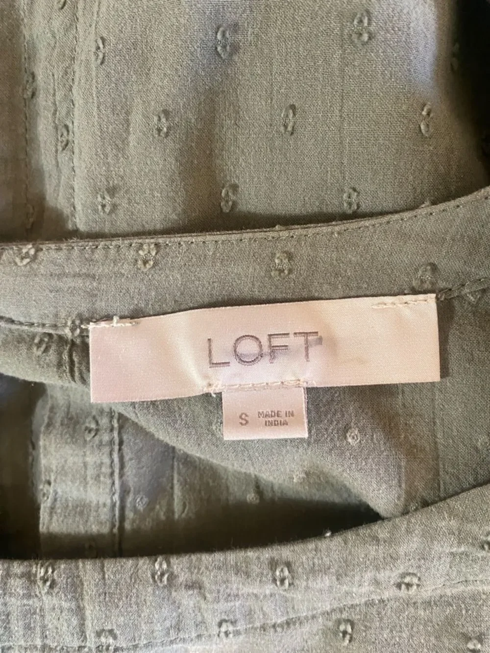 Loft Women’s Olive Green Puff-Sleeve Top
